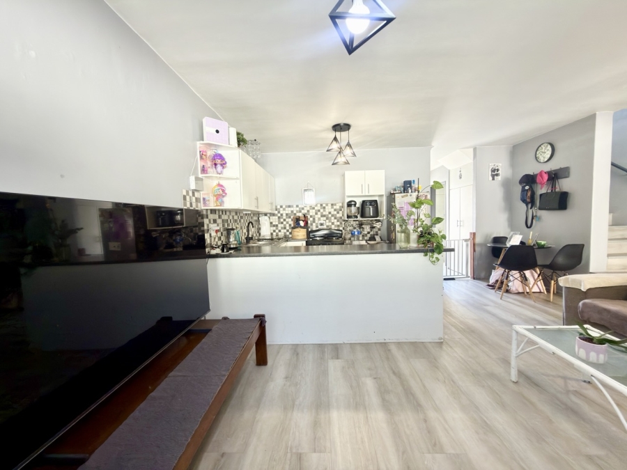 2 Bedroom Property for Sale in Flamingo Vlei Western Cape